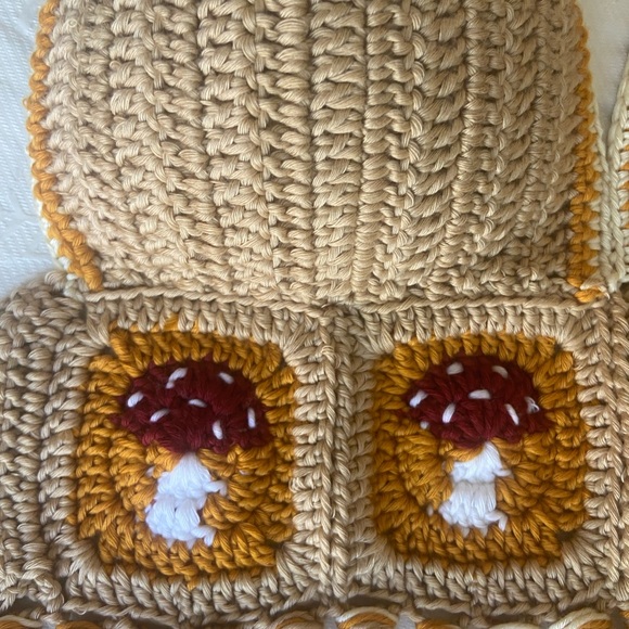 Aravay Crochet Mushroom Top. New with Tags. unique and hand crafted. - Picture 3 of 6